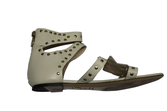 Charlotte Olympia – Sandalen mit Nieten und Sternen aus weißem Kalbsleder - Image 6