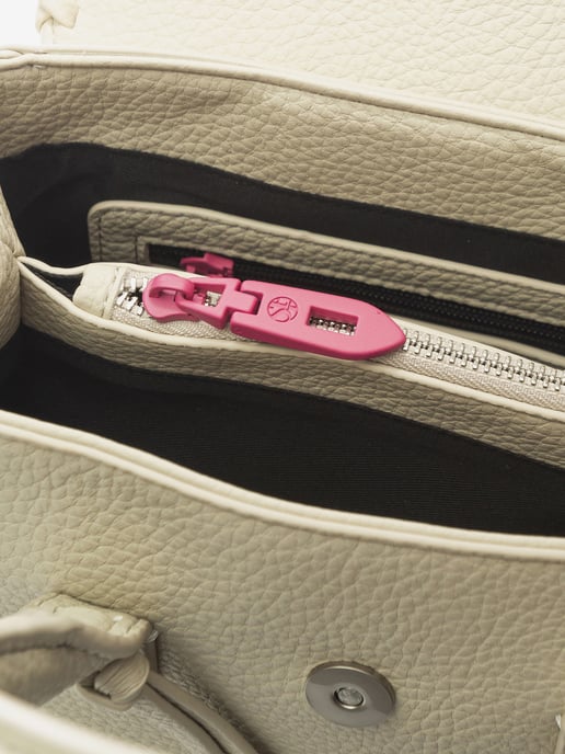 Secret Pon Pon Handbag Women - Image 4