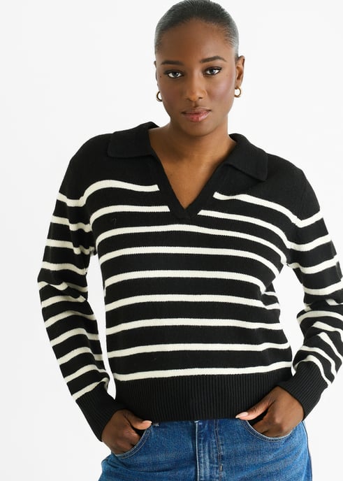 Schwarzer Strickpullover mit V-Ausschnitt und Recycling-Streifen - Image 1