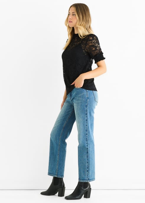 Schwarze, locker sitzende Bluse mit hohem Kragen und Spitze - Image 3