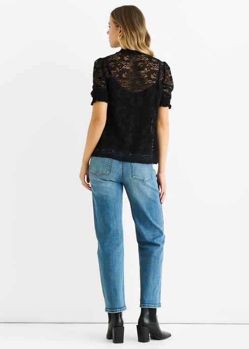 Schwarze, locker sitzende Bluse mit hohem Kragen und Spitze - Image 4