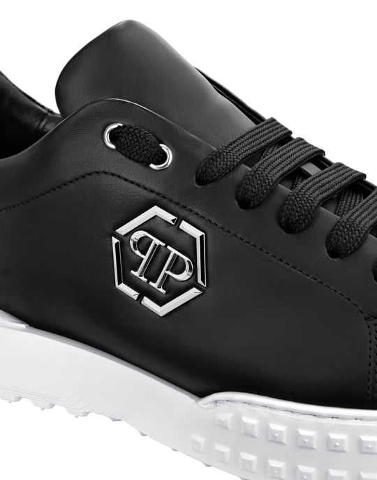 Sneaker - Image 4