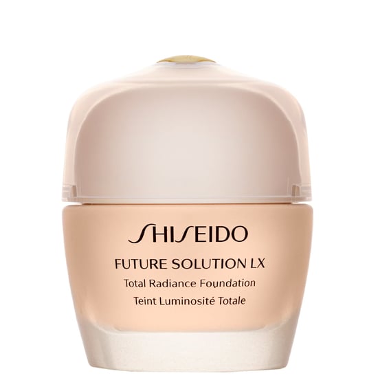 FUTURE SOLUTION LX - Total Radiance Foundation SPF15 - G3 Golden 03 30ml - Image 1