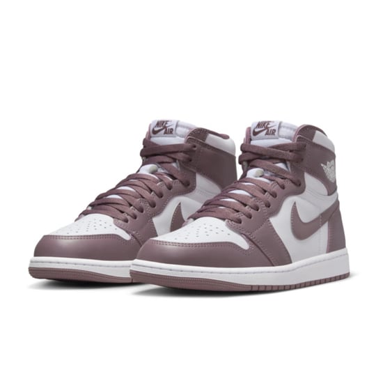 Air Jordan 1 Retro High OG Sneakers - Image 3