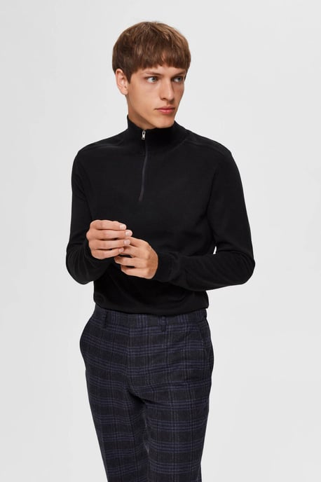 GBDieses T-Shirt für Damen von SELECTED HOMME ist aus Baumwolle gefertigt. Das Modell hat einen schönen Schnitt und lange Beine. Das Kleidungsstück ist mit einem Reißverschluss versehen.Details zu diesem Kleidungsstück: SLHBERG - Image 3