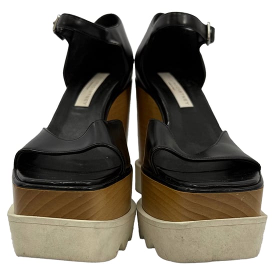 Stella McCartney Plateau-Sandalen „Elyse“ mit Keilabsatz aus schwarzem Leder - Image 2