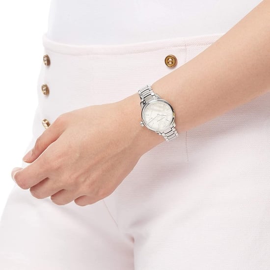 Burberry BU10108 Klassische Damenuhr mit 32-mm-Edelstahlgehäuse - Image 4