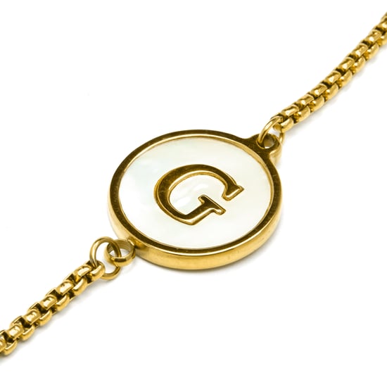 Luxenter-Armband aus weißem Perlmutt in 18 Karat Gelbgold - Alphabet - Image 4