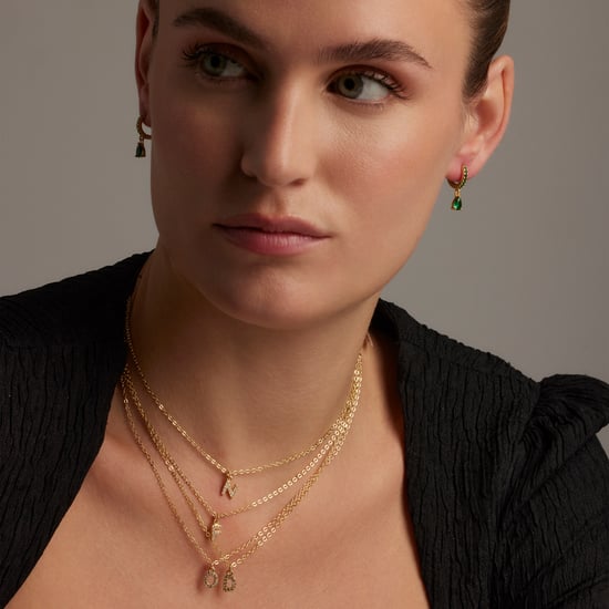 Luxenter Halskette mit glänzendem Zirkonia 18k Gold-Finish - Alphabet - Image 2