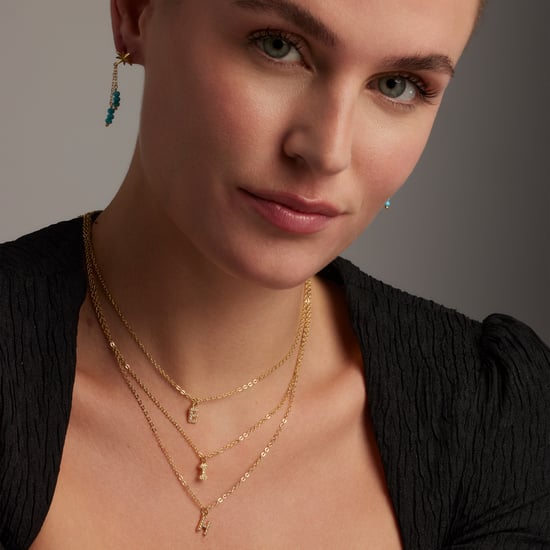Luxenter Halskette mit glänzendem Zirkonia 18k Gold-Finish - Alphabet - Image 2