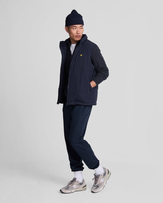 Lyle & Scott Strickjacke aus Lammwollmischung mit Reißverschluss – Marineblau - Image 2