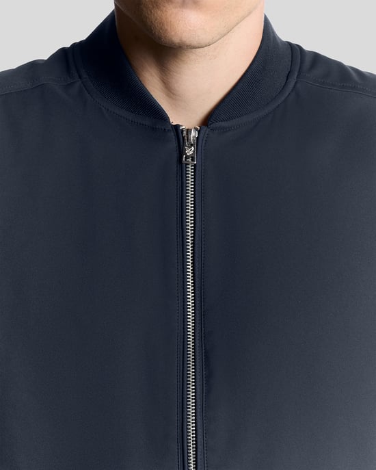 Lyle & Scott Golf – Wasserabweisende, isolierte Weste – Marineblau - Image 3