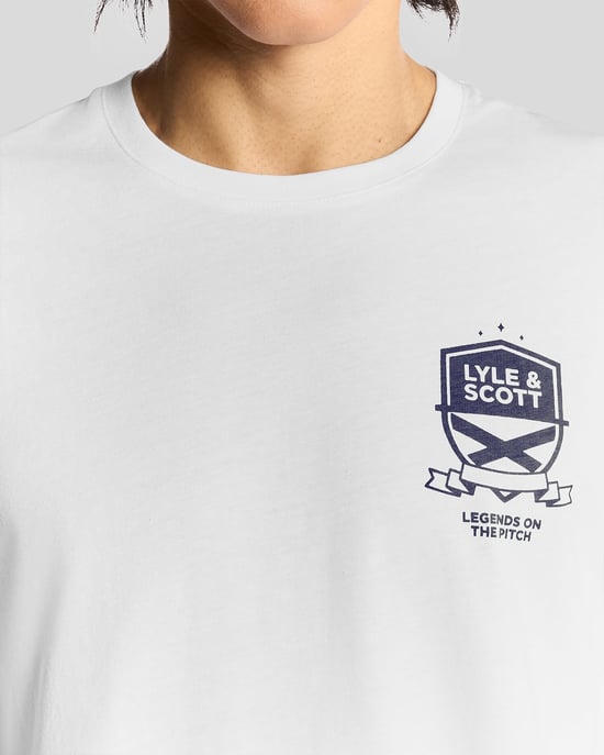 Lyle & Scott Legends Auf Dem Platz Grafik T-Shirt - Weiß - Image 3