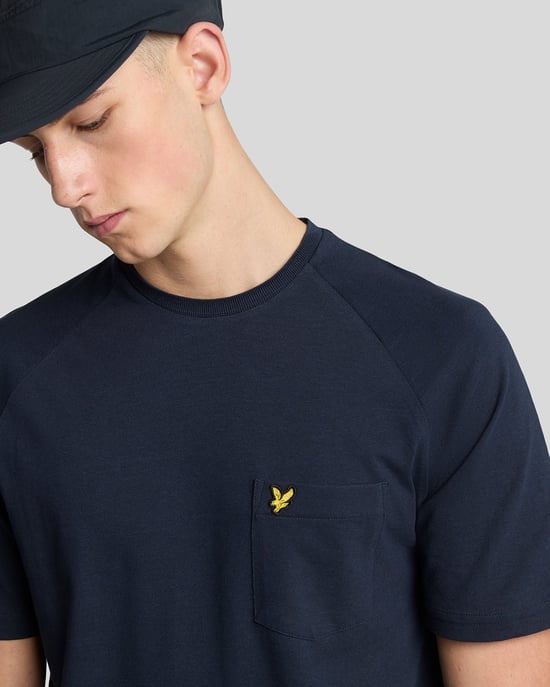 Lyle & Scott Raglan-T-Shirt aus Leinenmischung – Marineblau - Image 4