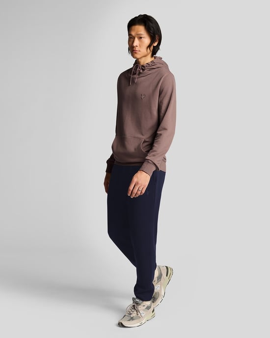 Lyle & Scott – Schmale Jogginghose aus superfeiner Baumwolle – Marineblau - Image 1