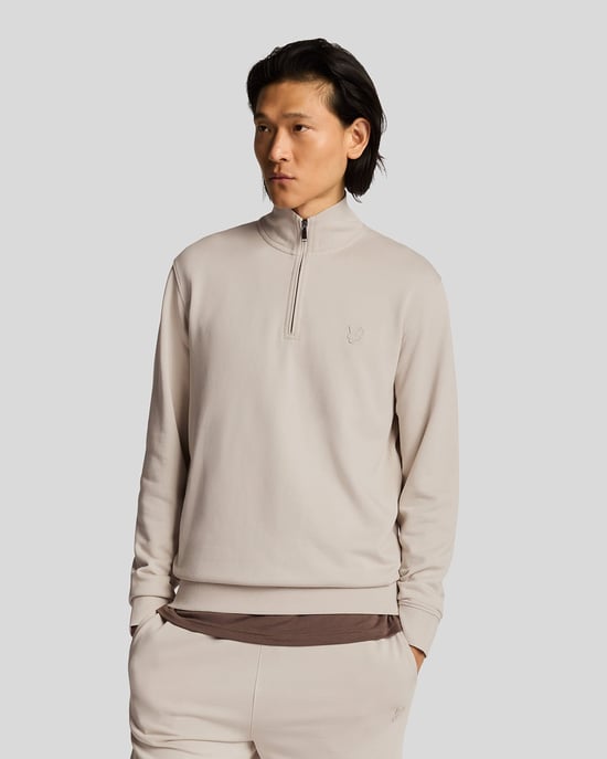 Lyle & Scott Sweatshirt aus superfeiner Baumwolle mit 1/4-Reißverschluss – Sand - Image 1