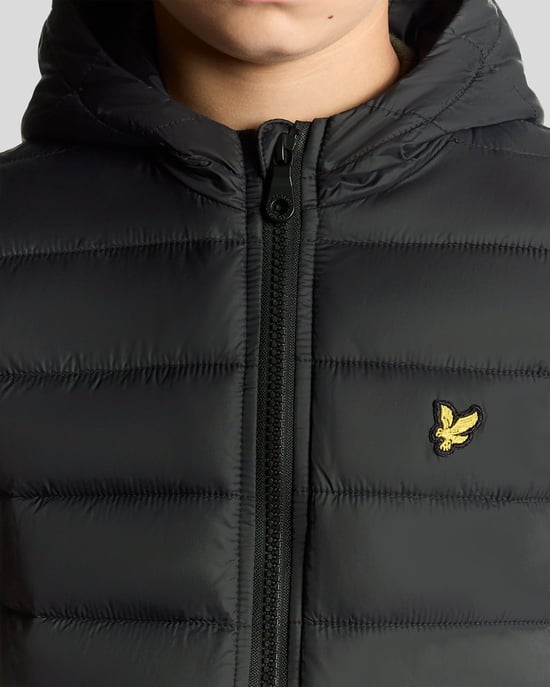 Lyle & Scott Leichte, wattierte Jacke für Jungen – Schwarz - Image 3