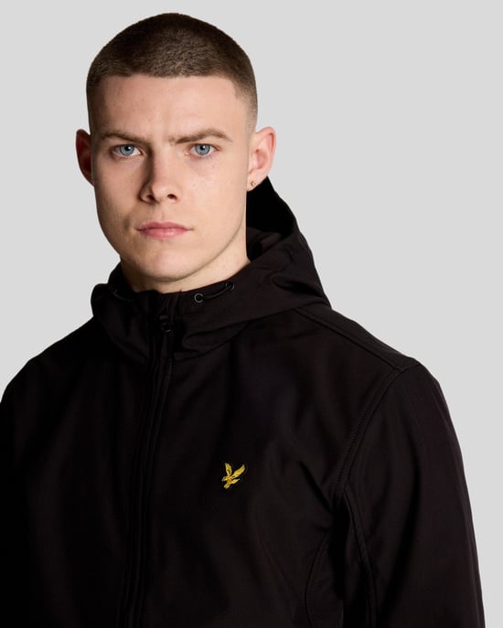 Lyle & Scott Softshelljacke mit Netzfutter – Schwarz - Image 4