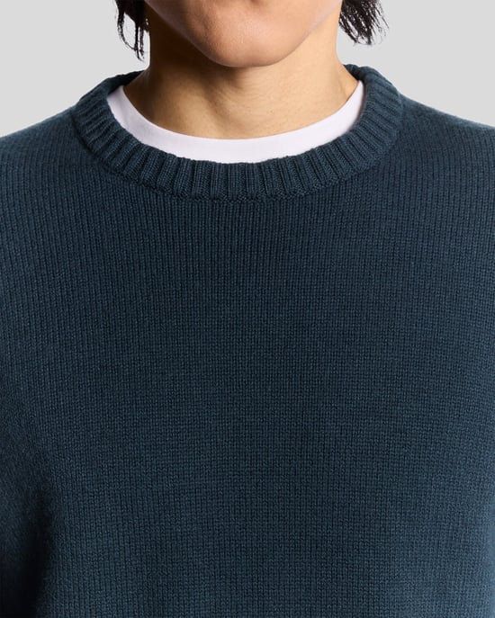 Lyle & Scott – Rundhalspullover aus Wollmischung – Schwarz - Image 3