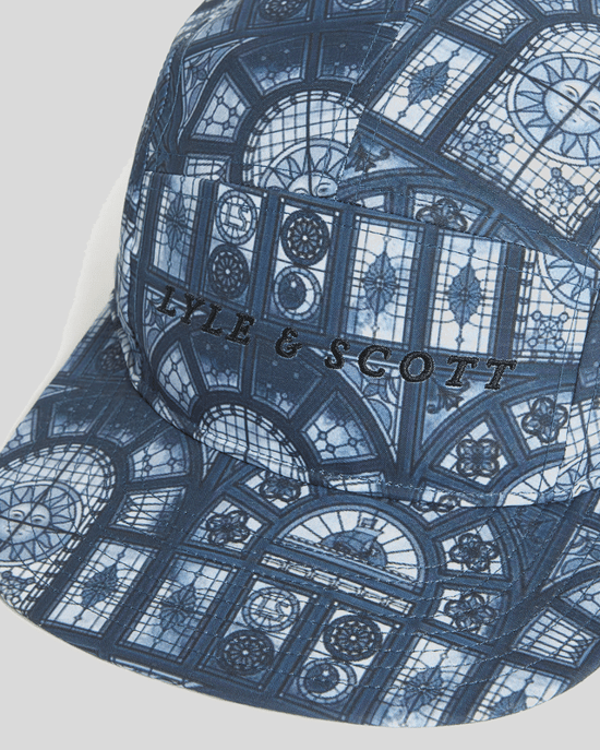 Lyle & Scott Baseballkappe mit Buntglas-Print – Marineblau - Image 3