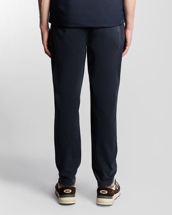 Lyle & Scott Chinohose mit geradem Bein – Marineblau - Image 4