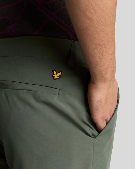 Lyle & Scott Golf 5-Pocket-Shorts – Grün - Image 4