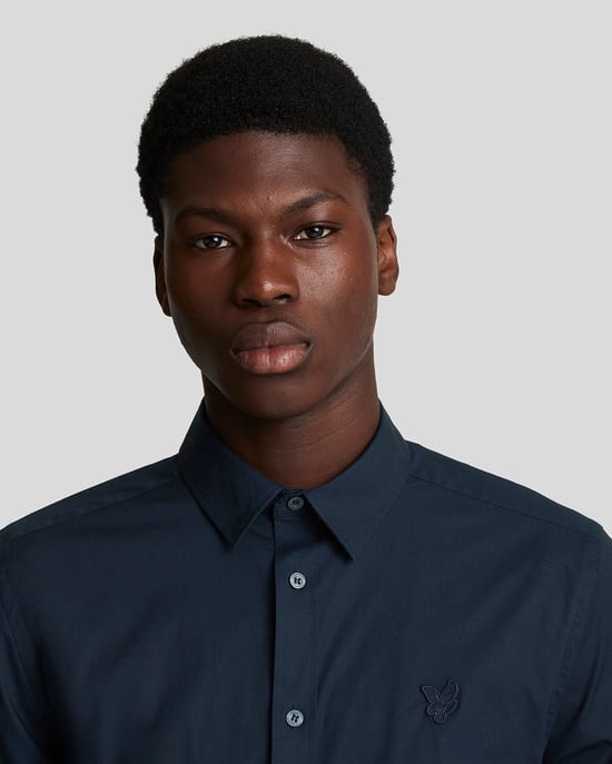 Lyle & Scott Popeline-Hemd aus Stretch-Stoff – Marineblau - Image 4