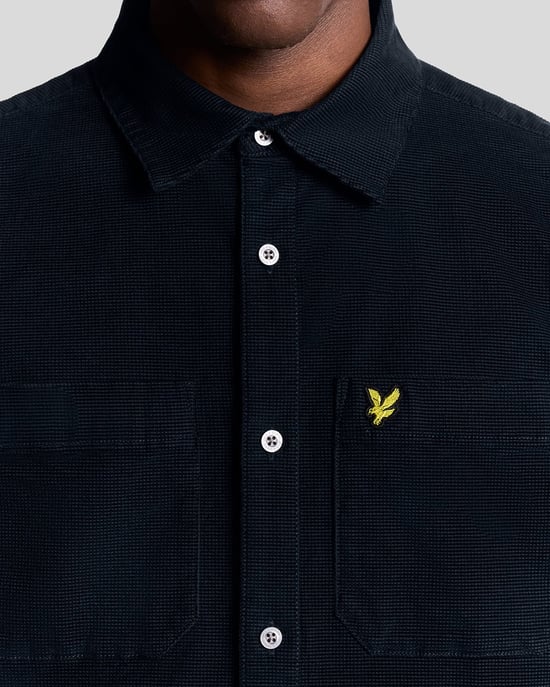 Lyle & Scott Leichtes Nadelcordhemd – Marineblau - Image 3