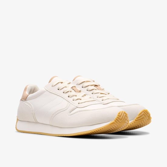 Teirra Run Off-White Turnschuhe - Image 4