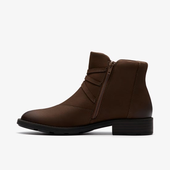 Adalynn Faye Pilz Nubuk Stiefel - Image 2