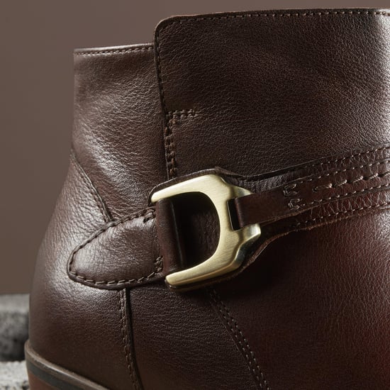 Neva Schnalle Stiefel in Britischem Braun - Image 3