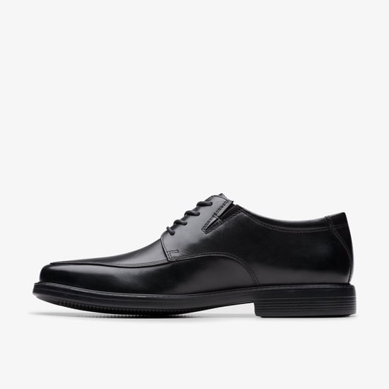 Cosgrove Schürze Schwarze Lederschuhe - Image 2
