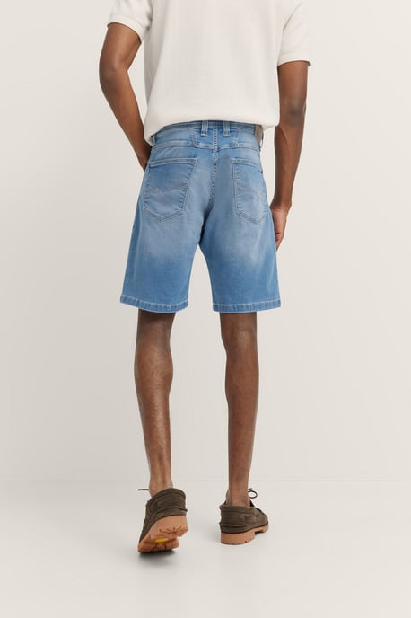 Bugatti Herren Jeans-Bermuda im Used-Wash-Design - Image 2
