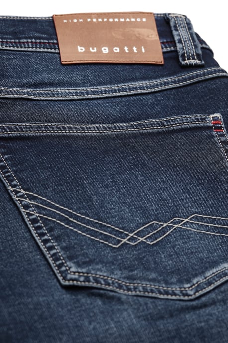 Bugatti Herren Bermuda aus Denim - Image 4