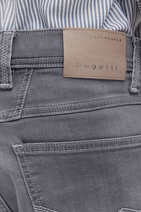Bugatti Herren Jeans-Bermuda im Used-Wash-Design - Image 5
