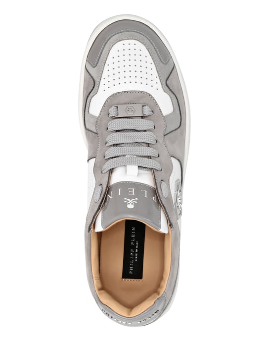 Sneaker - Image 2