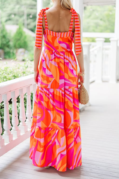 Maxikleid mit Stufendesign und abstraktem Druck - Image 2