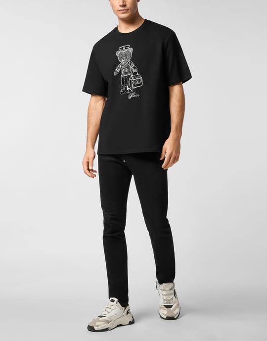 Black White Round Neck T-Shirt Teddy Bear - Image 2