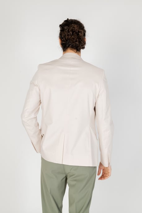 Beiger Blazer im lässigen Stil - Image 3