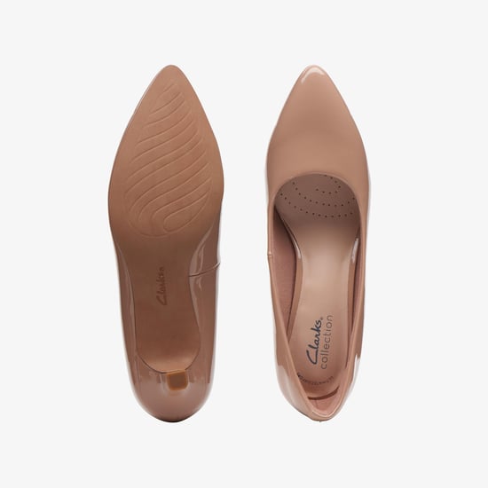 Shondrah Jade Praline Lackschuhe - Image 5