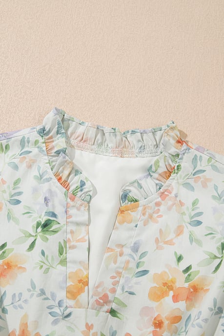Blumiges Mini-Kleid mit gestuften Rock und Puffärmeln - Image 5