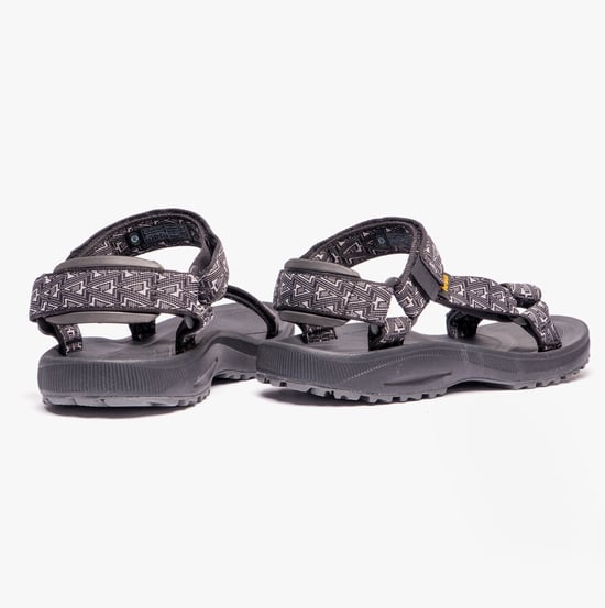 Mens Winsted Sandal in Bamboo Black - Image 6