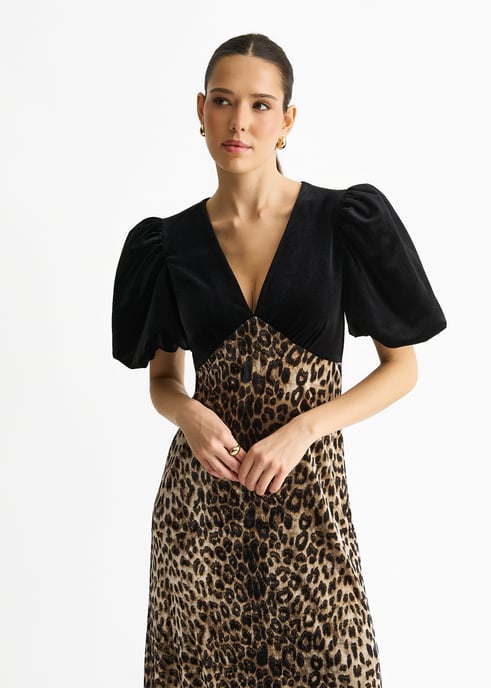 Schwarzes Midi-Kleid aus Tierfell-Samt mit Kontrast-Oberteil - Image 2