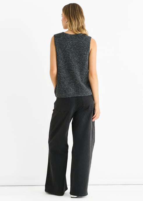 Grauer Strickpullover mit V-Ausschnitt und Paillettenbesatz - Image 4