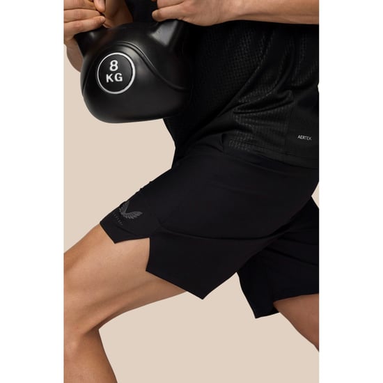 Castore Marken Elastische Shorts Polyester Herren Schwarze Knielange Shorts - Image 4
