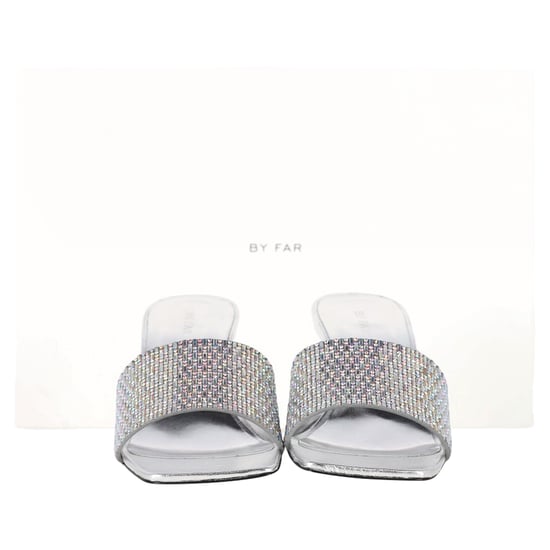 By Far Dylan Kristall-verzierte Mules aus silbernem Leder - Image 2