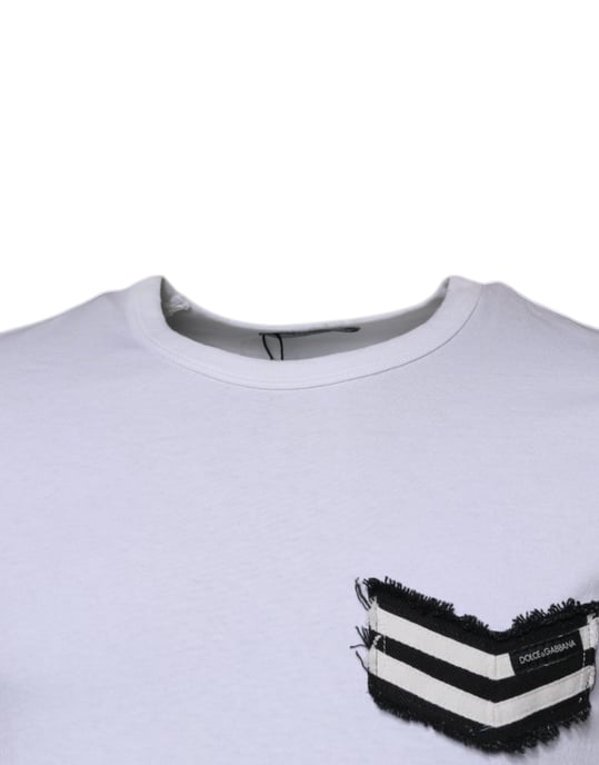 T-Shirt mit kurzer Ärmel und Rundhalsausschnitt und Patch-Details - Image 3