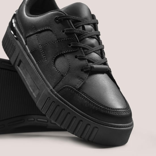 Oslo Flare Y Schwarze Lederschuhe - Image 4
