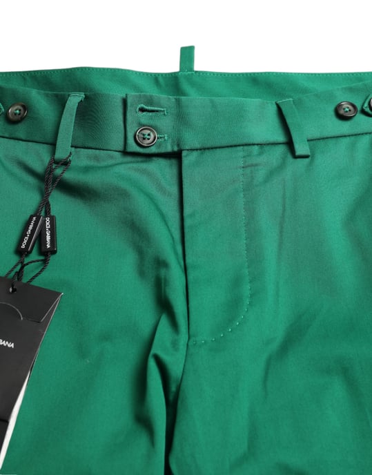 Klassisch geschnittene grüne Shorts - Image 3