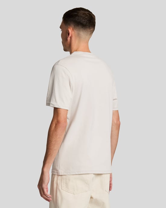 Lyle & Scott Baumwoll-T-Shirt mit Rundhalsausschnitt – Sand - Image 3